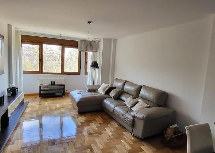 Centrico La Buganvilla * Аранда-де-Дуэро