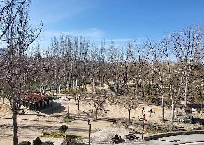 Centrico La Buganvilla * Аранда-де-Дуэро